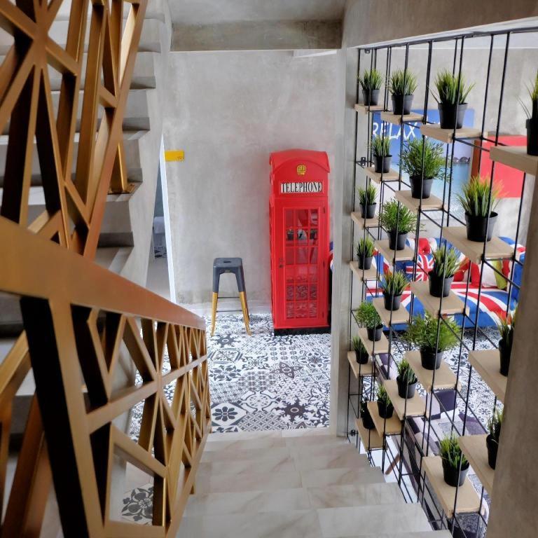 The Batik Bed And Coffee Bandung Hotel Bagian luar foto