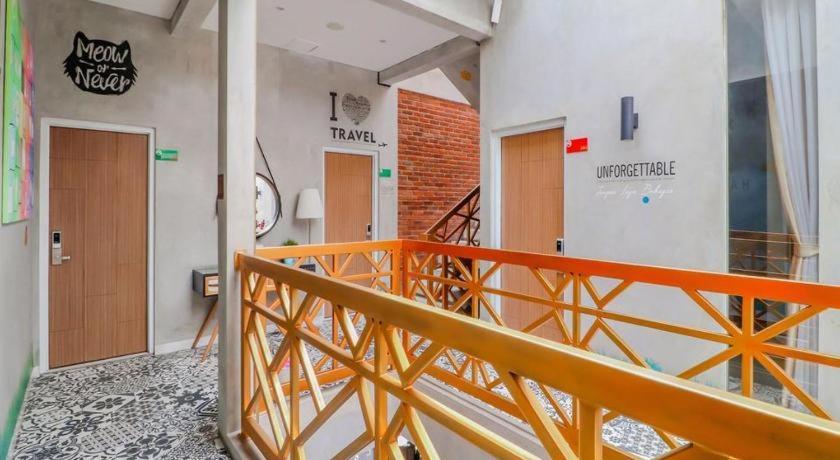 The Batik Bed And Coffee Bandung Hotel Bagian luar foto